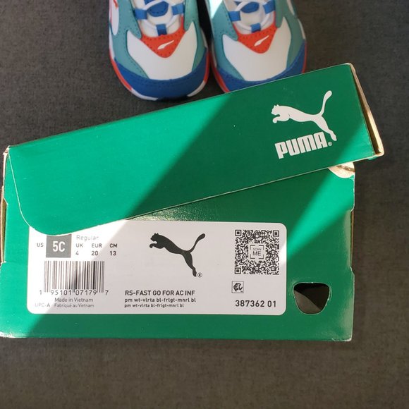 Brand new Kids/Enfants Puma sneakers - Picture 6 of 6